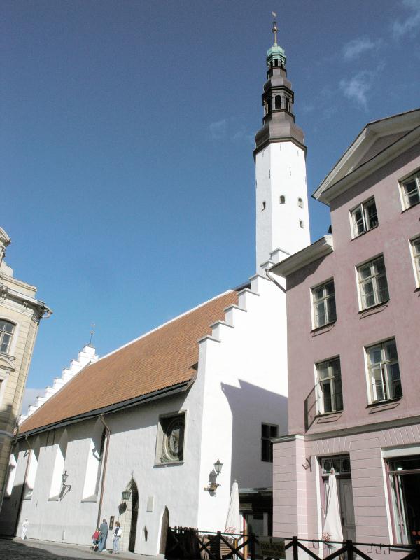 File:Tallinn_Pühavaimu kirik3.jpg